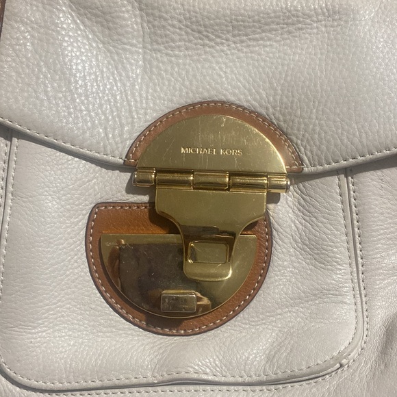 Michael Kors white brown shoulder bag/ crossbody - Picture 2 of 3
